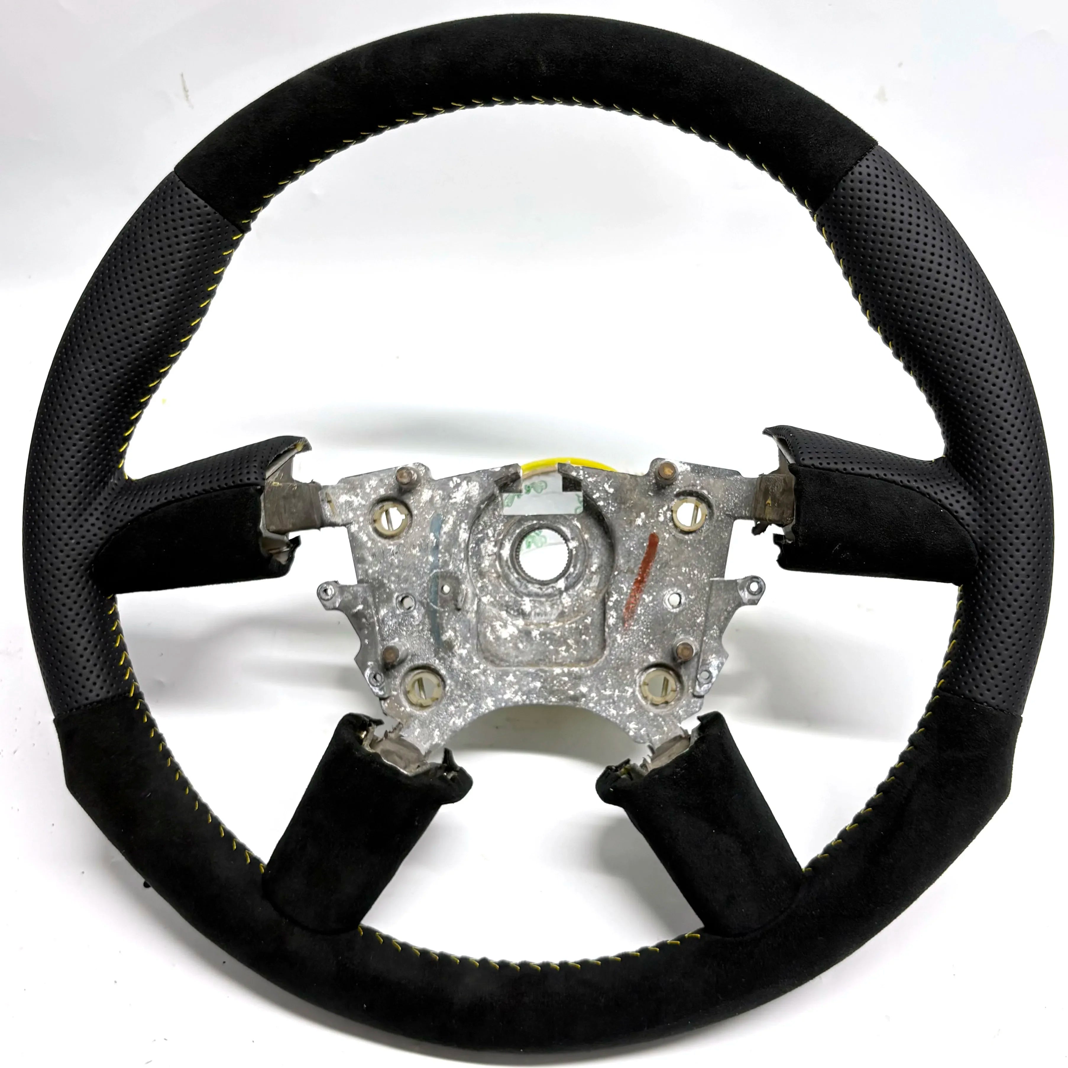 Custom Black Alcantara Leather Custom Steering Wheel For The Pontiac Gto/Holden Holden Commodore Vz Vy 2004-2006